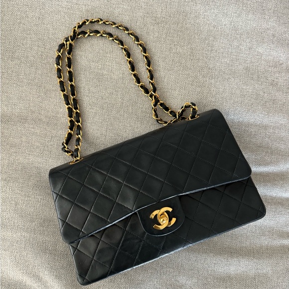 Vintage 18k Chanel double flap classic medium bag black - Picture 8 of 10